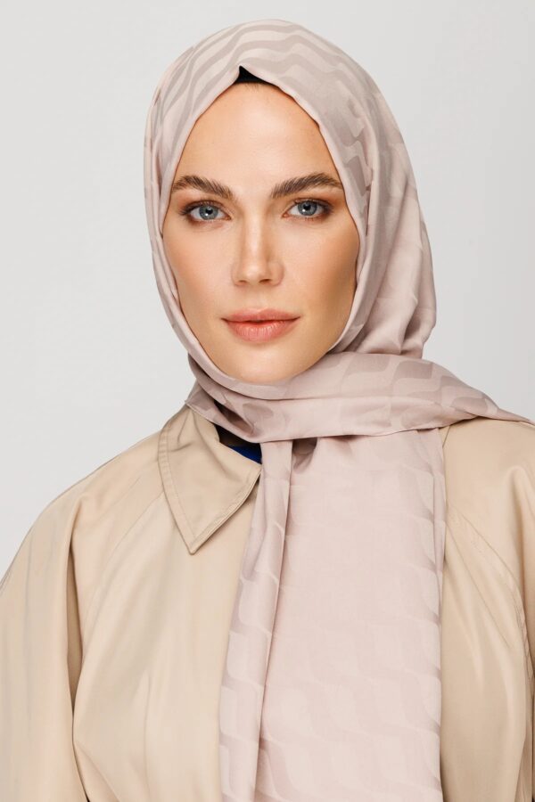 شال جاكار حريري